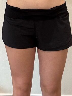 Lululemon Black Speed-Ups